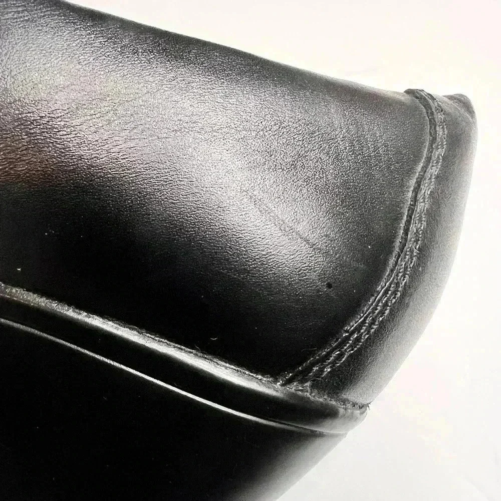 CLARKS CASUAL SLIP-ON WORK LOAFERS•SIZE 7•BLACK GENUINE LEATHER •GREAT C…